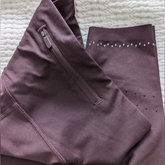 Lululemon compression leggings - Picture 2 of 3